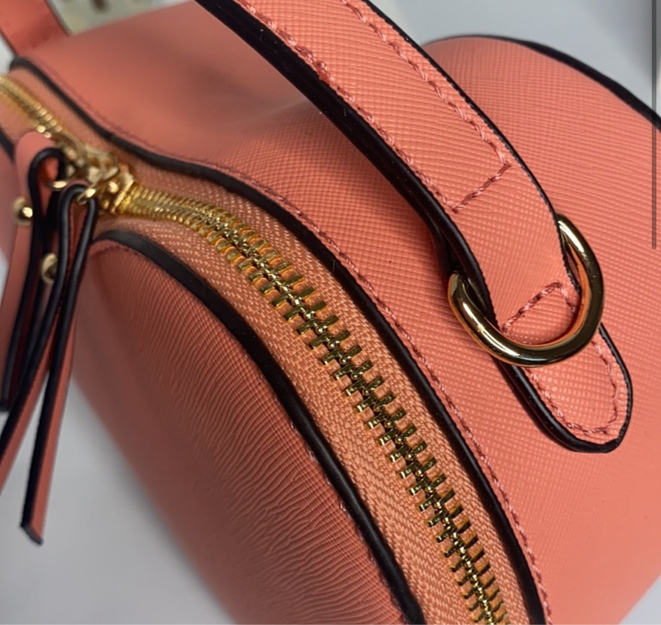 "Mi Amor" Heart Shoulder Bag- Peach