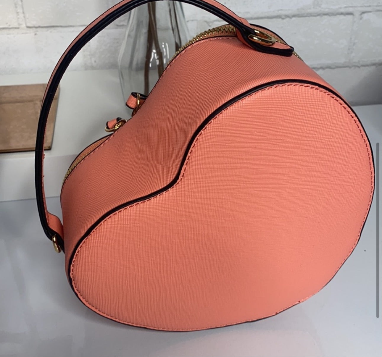 boxy heart shaped purse – House of MLR Fashion Boutique